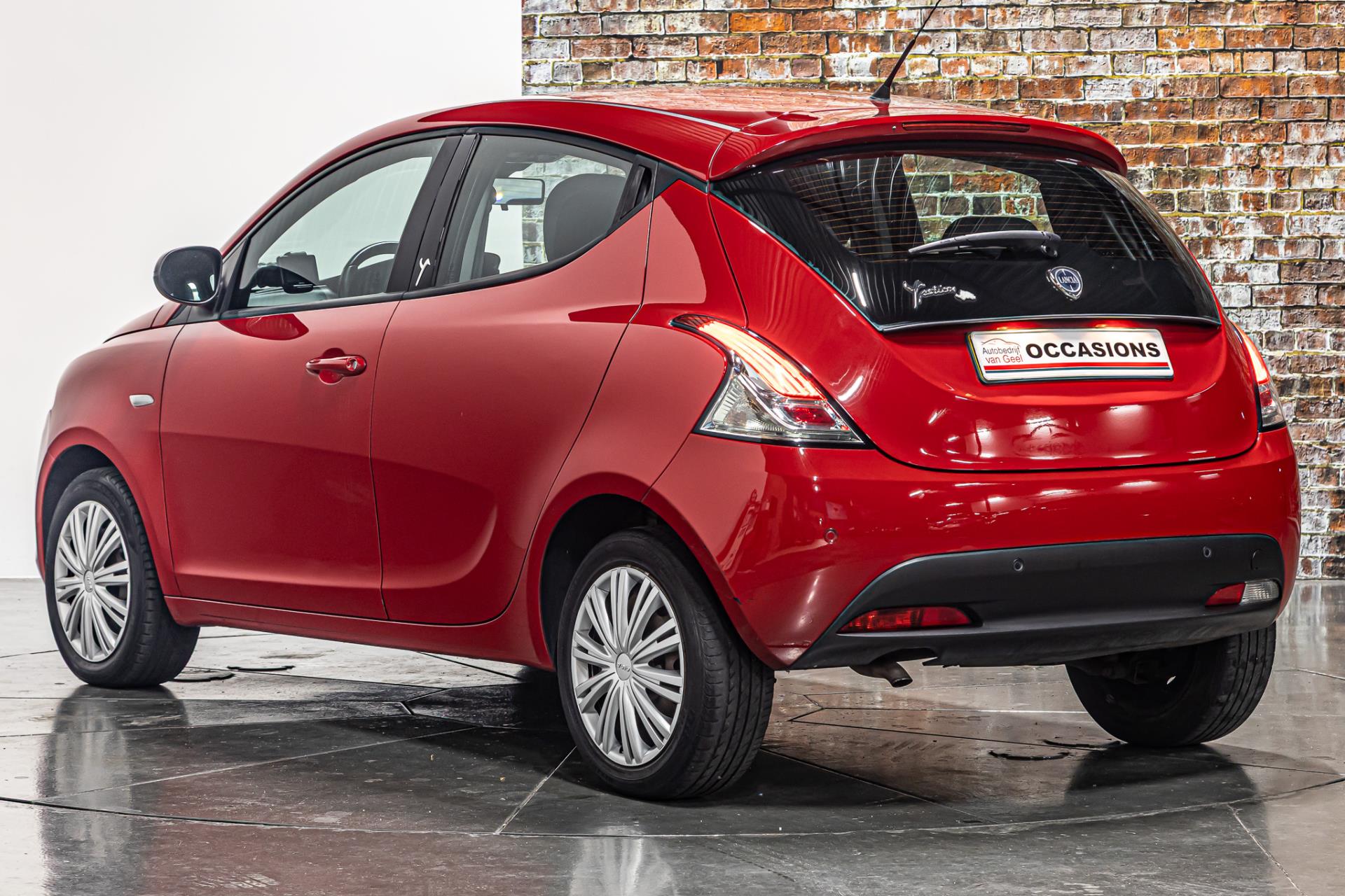 Lancia Ypsilon 0.9 TwinAir Elefantino Plus I Navi I 49443866-9.jpg | Autobedrijf van Geel