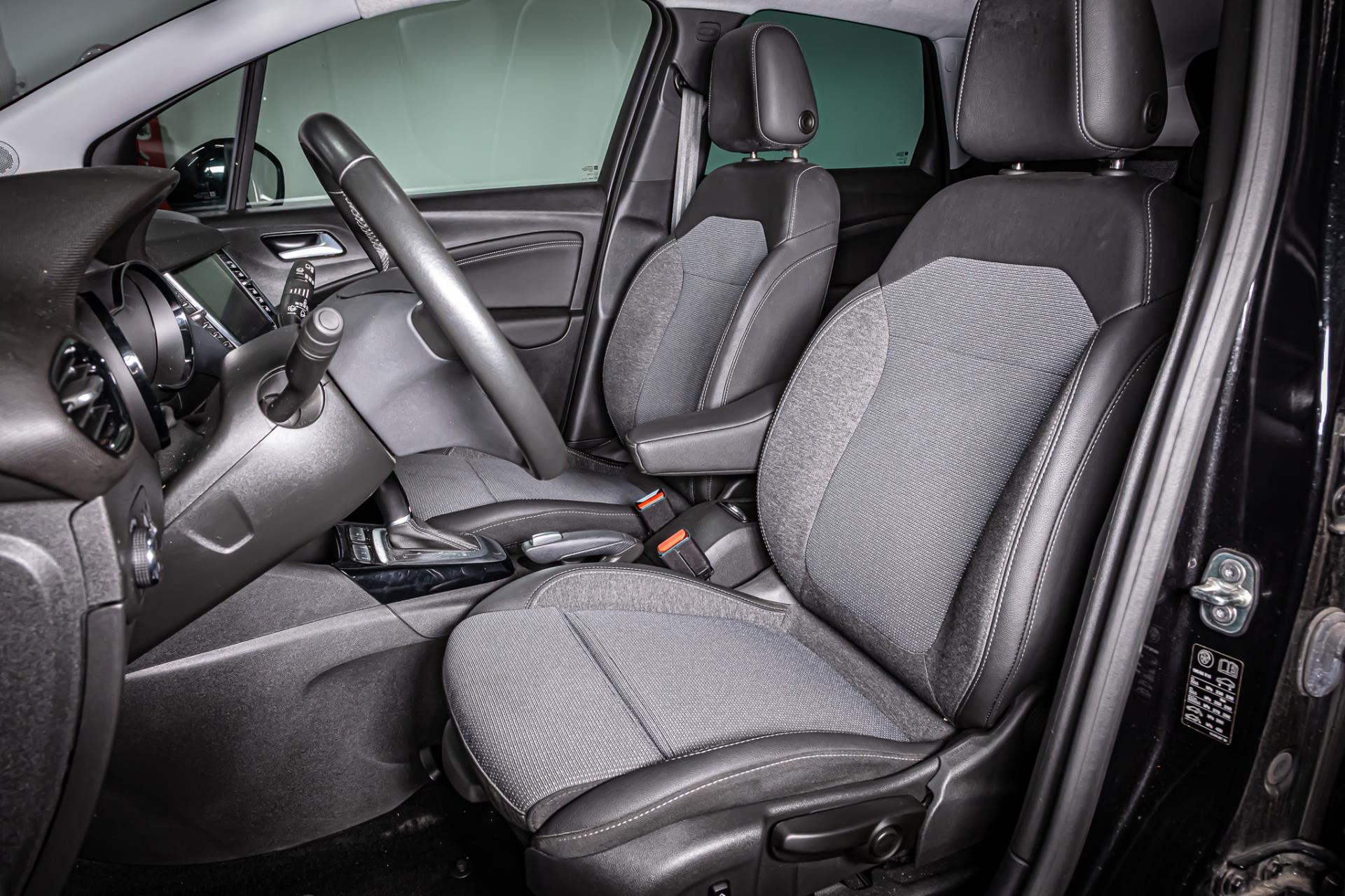 Opel Crossland 1.2 Turbo Elegance I Automaat I Achteruitrij camera 49485146-3.jpg | Autobedrijf van Geel