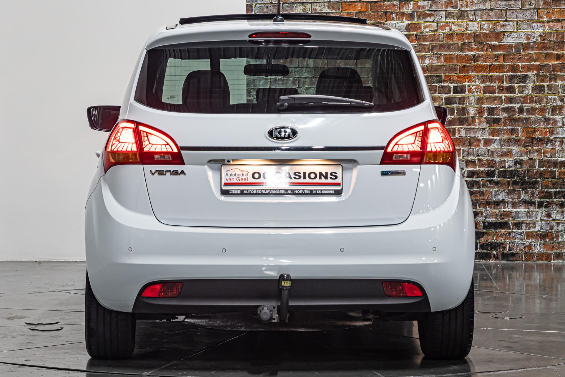 Kia Venga 1.4 CVVT Summer Edition I 1ste eigenaar I Trekhaak I Schuif/kantel dak 49534010-11.jpg | Autobedrijf van Geel