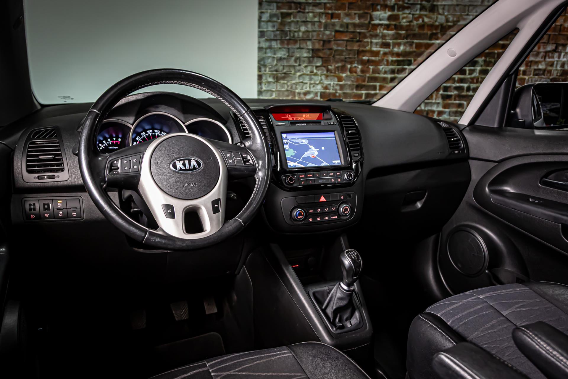 Kia Venga 1.4 CVVT Summer Edition I 1ste eigenaar I Trekhaak I Schuif/kantel dak 49534010-2.jpg | Autobedrijf van Geel