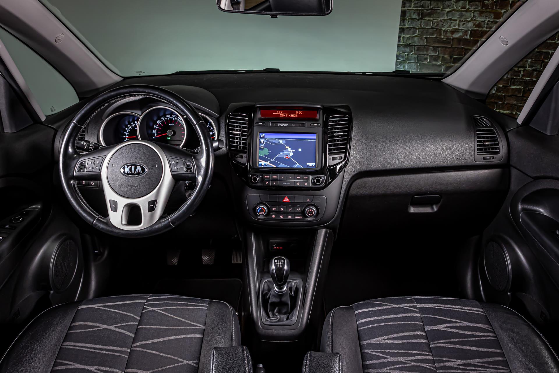 Kia Venga 1.4 CVVT Summer Edition I 1ste eigenaar I Trekhaak I Schuif/kantel dak 49534010-23.jpg | Autobedrijf van Geel