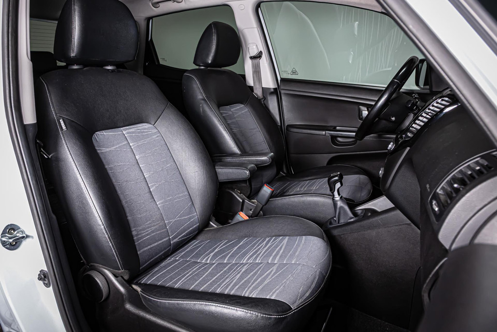 Kia Venga 1.4 CVVT Summer Edition I 1ste eigenaar I Trekhaak I Schuif/kantel dak 49534010-24.jpg | Autobedrijf van Geel