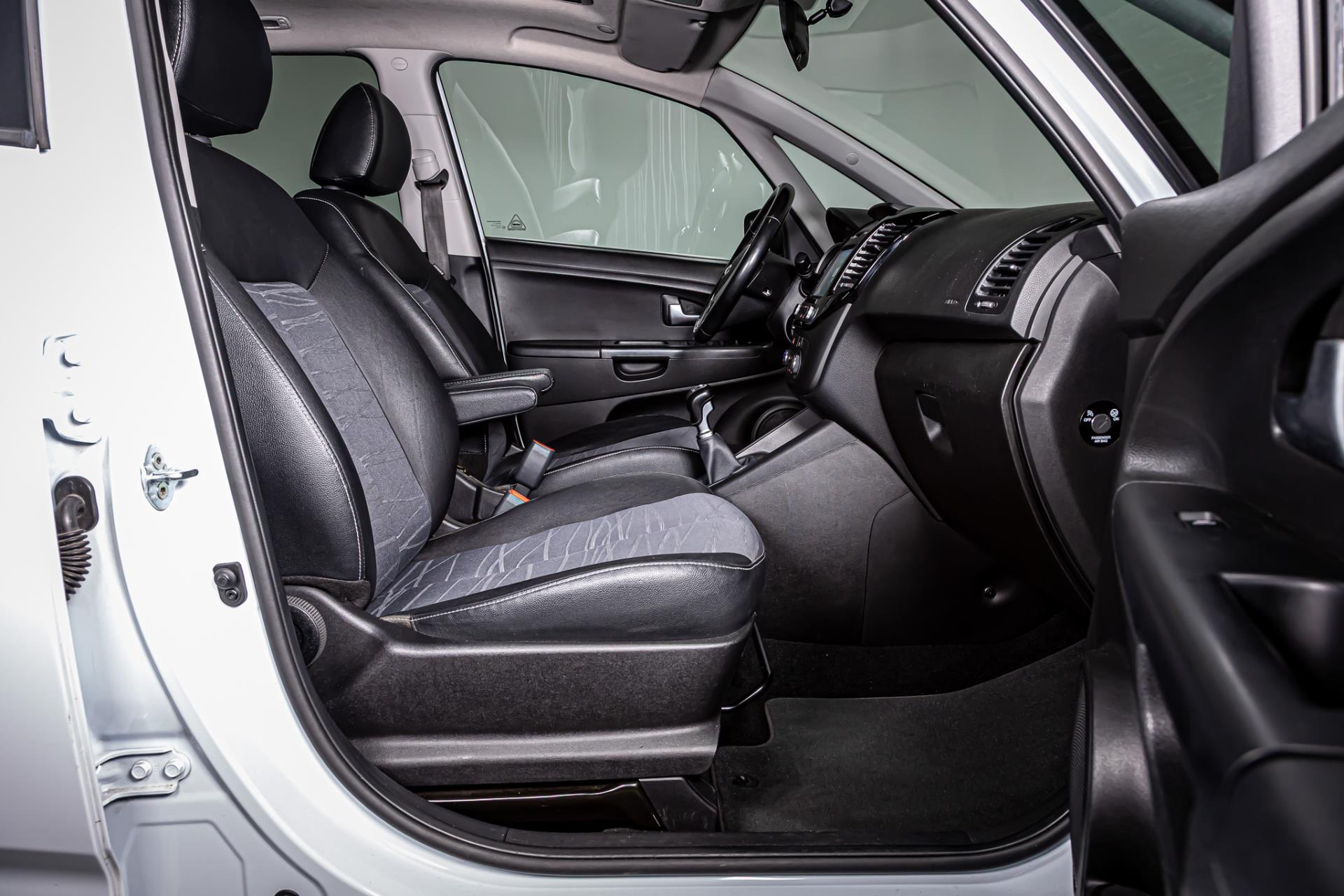 Kia Venga 1.4 CVVT Summer Edition I 1ste eigenaar I Trekhaak I Schuif/kantel dak 49534010-30.jpg | Autobedrijf van Geel