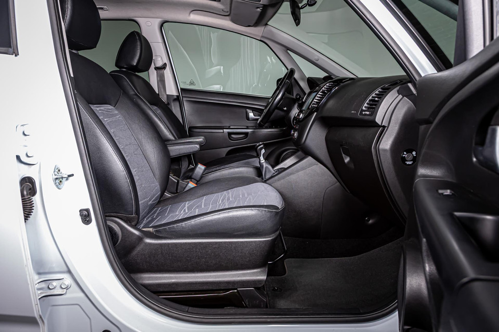 Kia Venga 1.4 CVVT Summer Edition I 1ste eigenaar I Trekhaak I Schuif/kantel dak 49534010-30.jpg | Autobedrijf van Geel