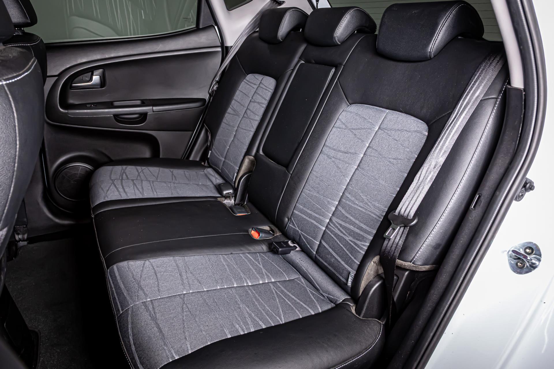 Kia Venga 1.4 CVVT Summer Edition I 1ste eigenaar I Trekhaak I Schuif/kantel dak 49534010-31.jpg | Autobedrijf van Geel