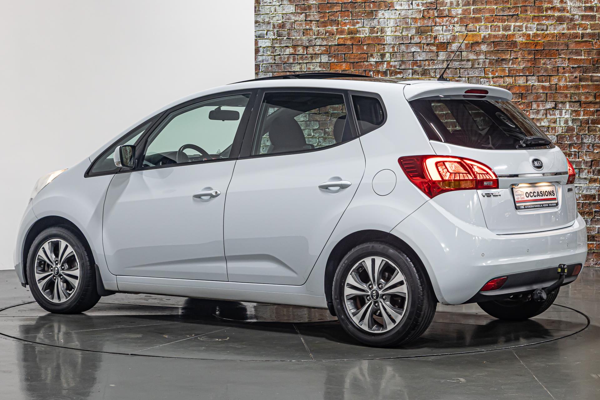 Kia Venga 1.4 CVVT Summer Edition I 1ste eigenaar I Trekhaak I Schuif/kantel dak 49534010-9.jpg | Autobedrijf van Geel