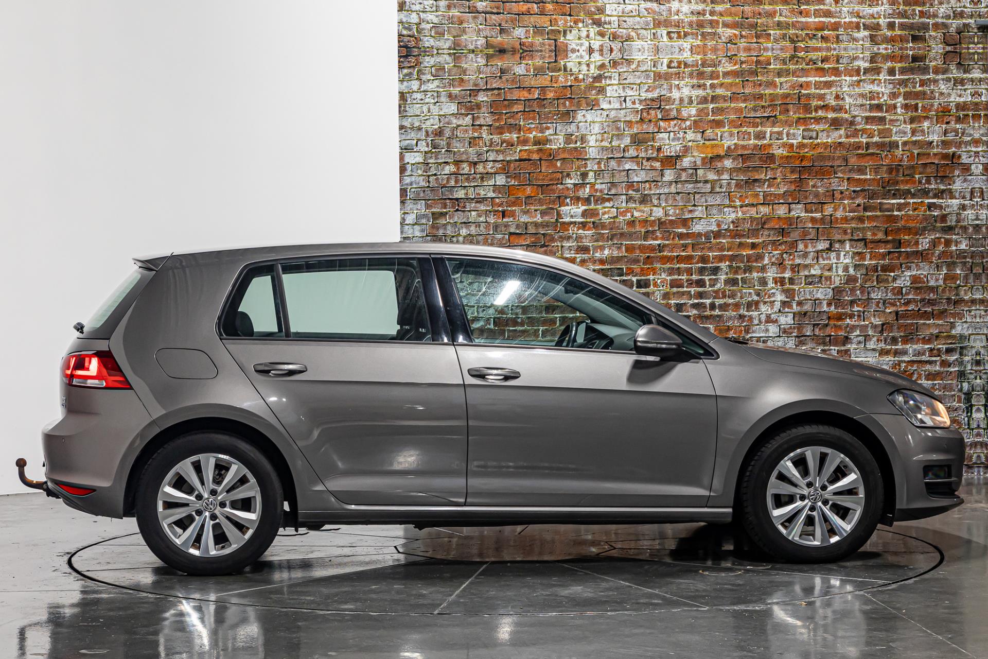 Volkswagen Golf 1.2 TSI Comfortline I Trekhaak I Navi 49599937-15.jpg | Autobedrijf van Geel