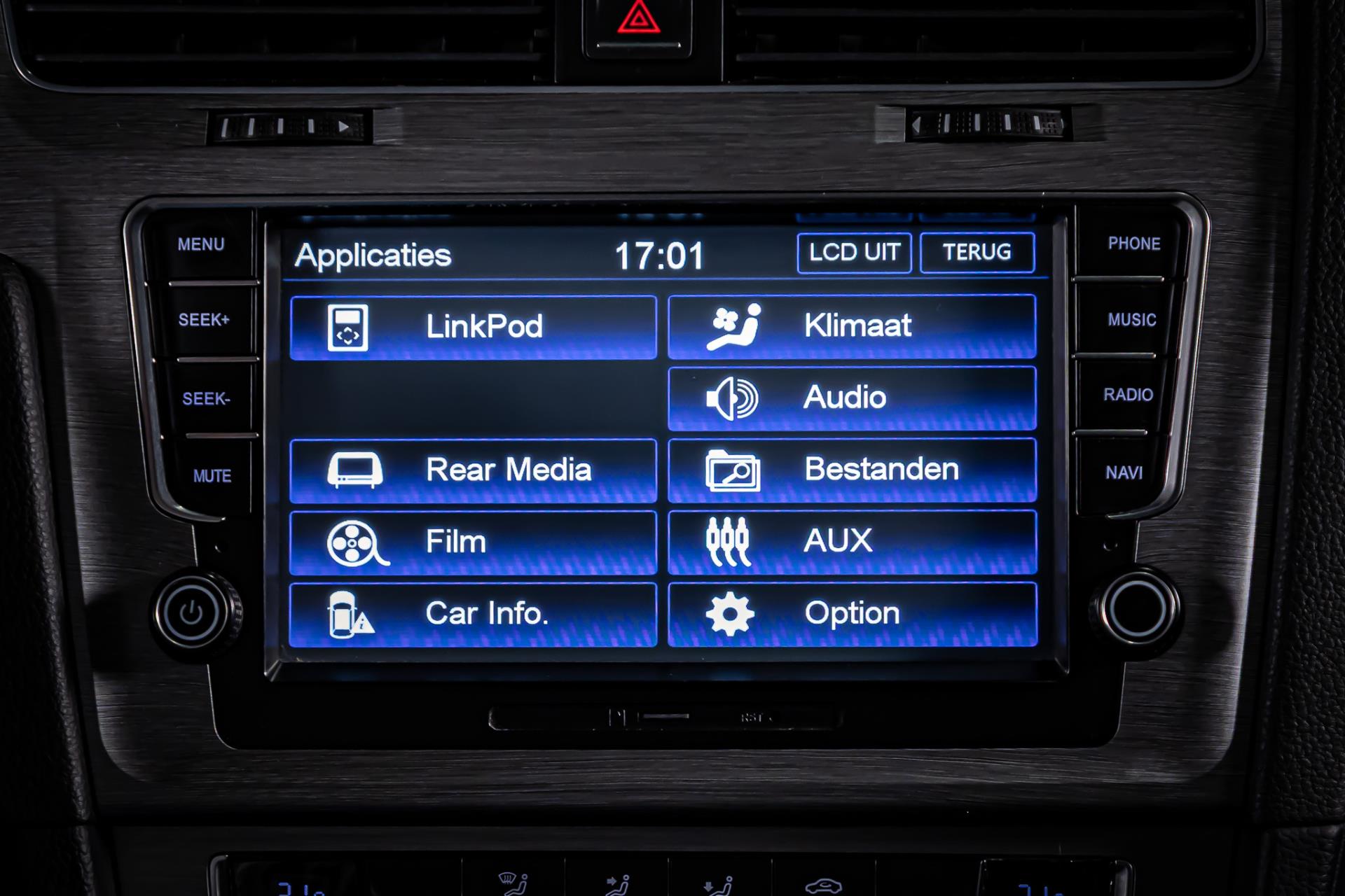 Volkswagen Golf 1.2 TSI Comfortline I Trekhaak I Navi 49599937-28.jpg | Autobedrijf van Geel