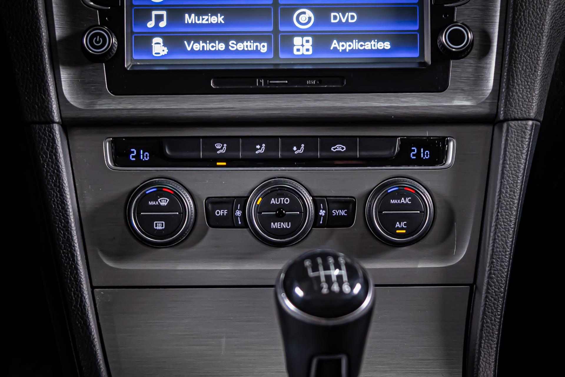 Volkswagen Golf 1.2 TSI Comfortline I Trekhaak I Navi 49599937-29.jpg | Autobedrijf van Geel