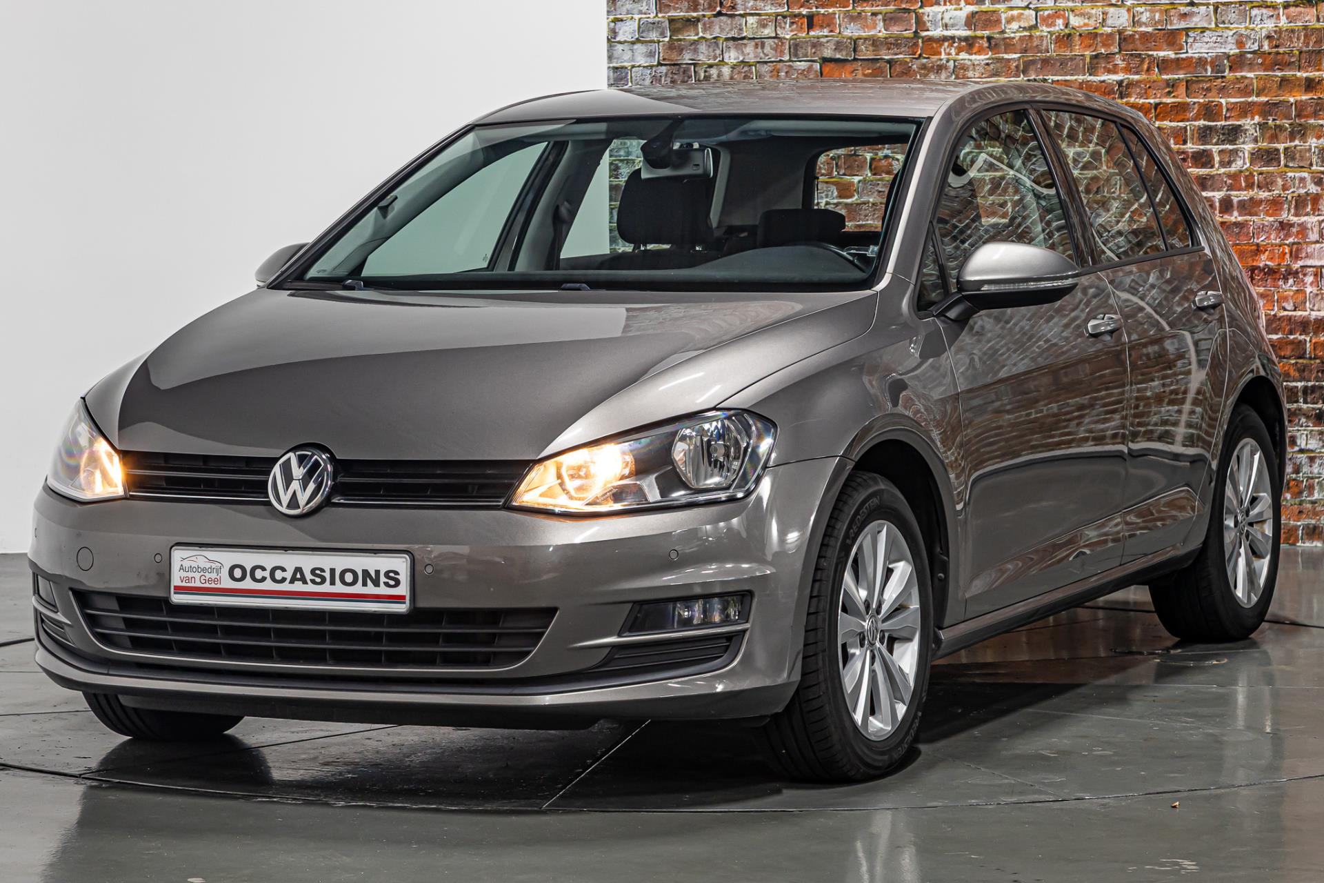 Volkswagen Golf 1.2 TSI Comfortline I Trekhaak I Navi 49599937-5.jpg | Autobedrijf van Geel
