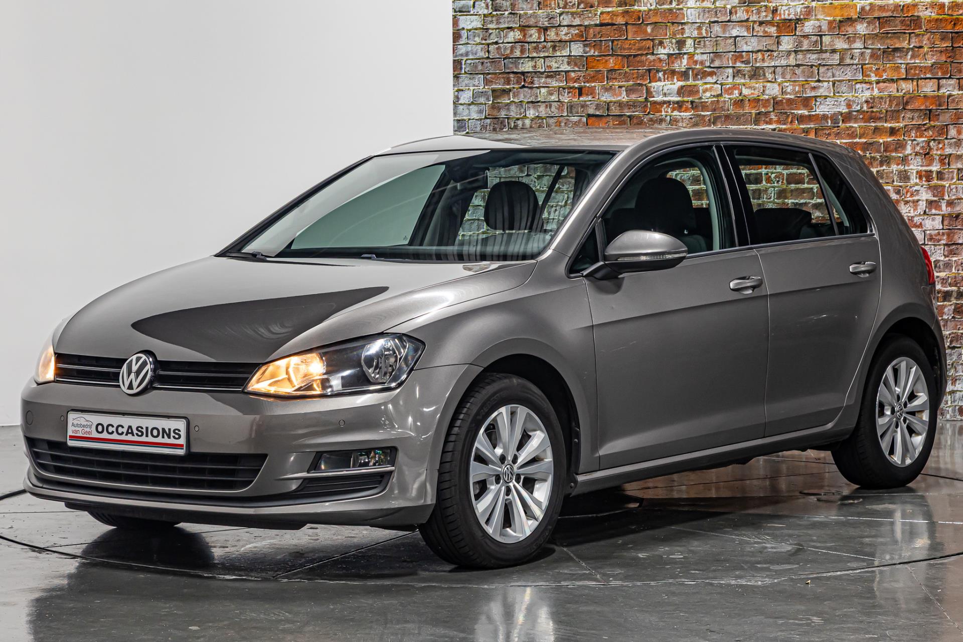 Volkswagen Golf 1.2 TSI Comfortline I Trekhaak I Navi 49599937-6.jpg | Autobedrijf van Geel