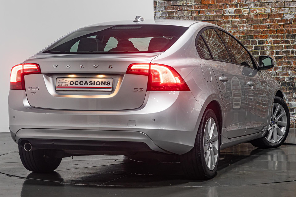 Volvo S60 2.0 D3 Summum I Automaat I Stoelverwarming 49679600-11.jpg | Autobedrijf van Geel
