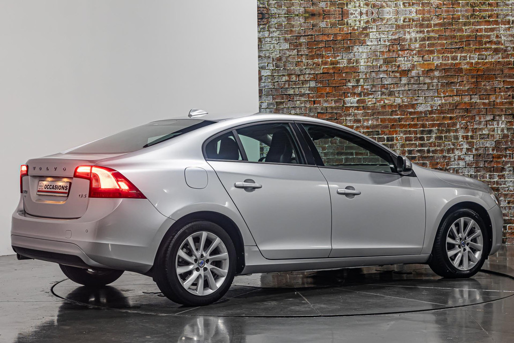 Volvo S60 2.0 D3 Summum I Automaat I Stoelverwarming 49679600-13.jpg | Autobedrijf van Geel
