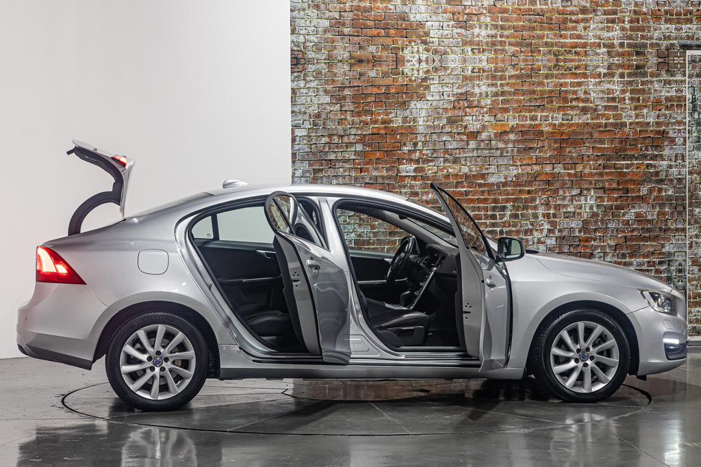 Volvo S60 2.0 D3 Summum I Automaat I Stoelverwarming 49679600-16.jpg | Autobedrijf van Geel