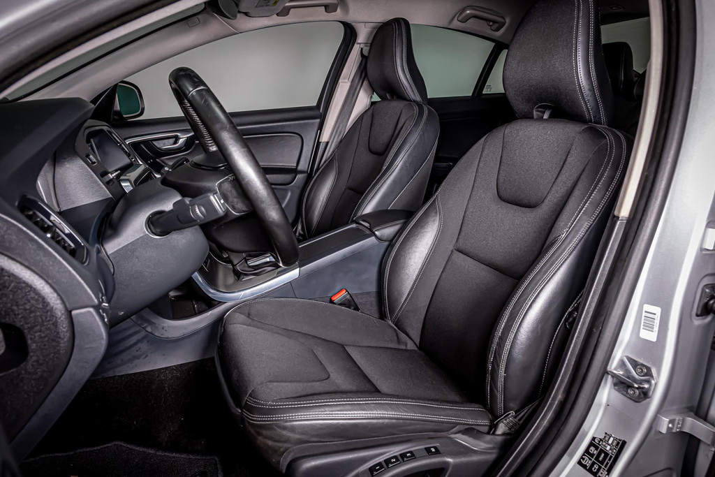 Volvo S60 2.0 D3 Summum I Automaat I Stoelverwarming 49679600-20.jpg | Autobedrijf van Geel