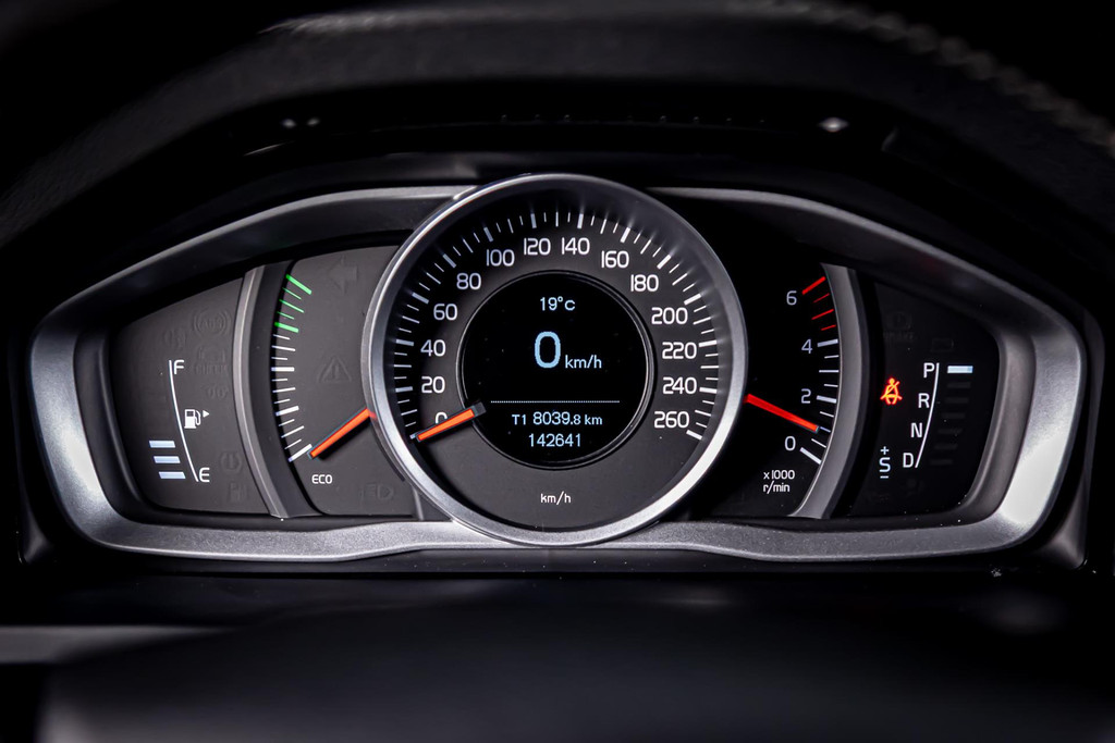 Volvo S60 2.0 D3 Summum I Automaat I Stoelverwarming 49679600-24.jpg | Autobedrijf van Geel