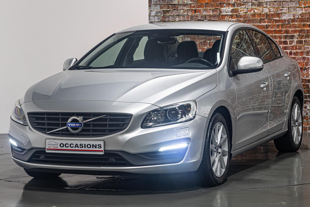 Volvo S60 2.0 D3 Summum I Automaat I Stoelverwarming 49679600-4.jpg | Autobedrijf van Geel