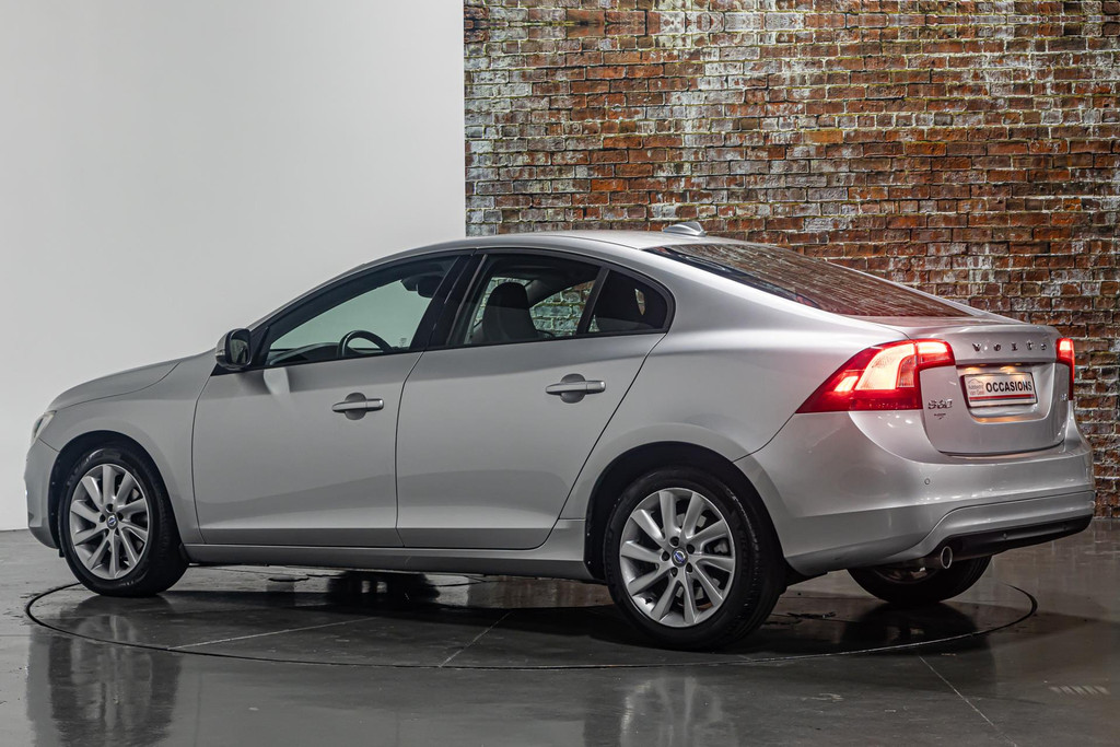 Volvo S60 2.0 D3 Summum I Automaat I Stoelverwarming 49679600-8.jpg | Autobedrijf van Geel