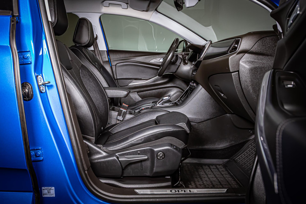 Opel Grandland 1.6 Turbo Plug-In Hybrid Ultimate I Stoel verwaming & verkoeling I Stoelen met memory 49735601-23.jpg | Autobedrijf van Geel