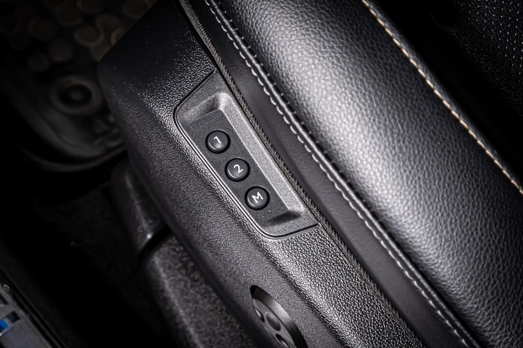 Opel Grandland 1.6 Turbo Plug-In Hybrid Ultimate I Stoel verwaming & verkoeling I Stoelen met memory 49735601-26.jpg | Autobedrijf van Geel