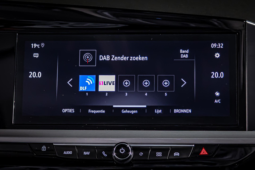 Opel Grandland 1.6 Turbo Plug-In Hybrid Ultimate I Stoel verwaming & verkoeling I Stoelen met memory 49735601-30.jpg | Autobedrijf van Geel