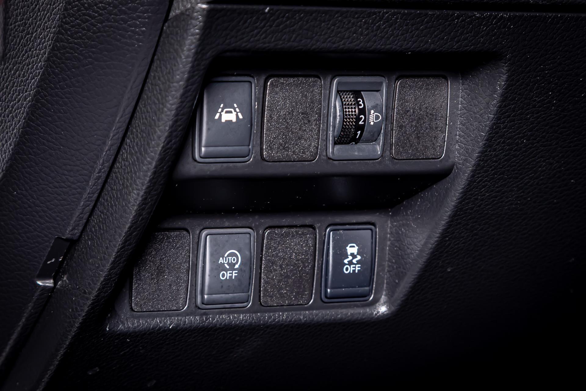 Nissan QASHQAI 1.2 N-Vision | Panoramadak | Cruise control | Trekhaak 49837279-22.jpg | Autobedrijf van Geel