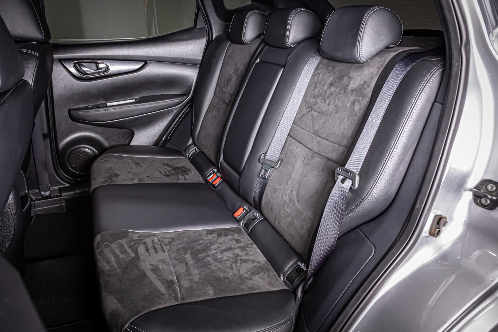 Nissan QASHQAI 1.2 N-Vision | Panoramadak | Cruise control | Trekhaak 49837279-34.jpg | Autobedrijf van Geel