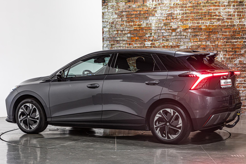 MG Mg4 electric Luxury 64 kWh 49960066-7.jpg | Autobedrijf van Geel