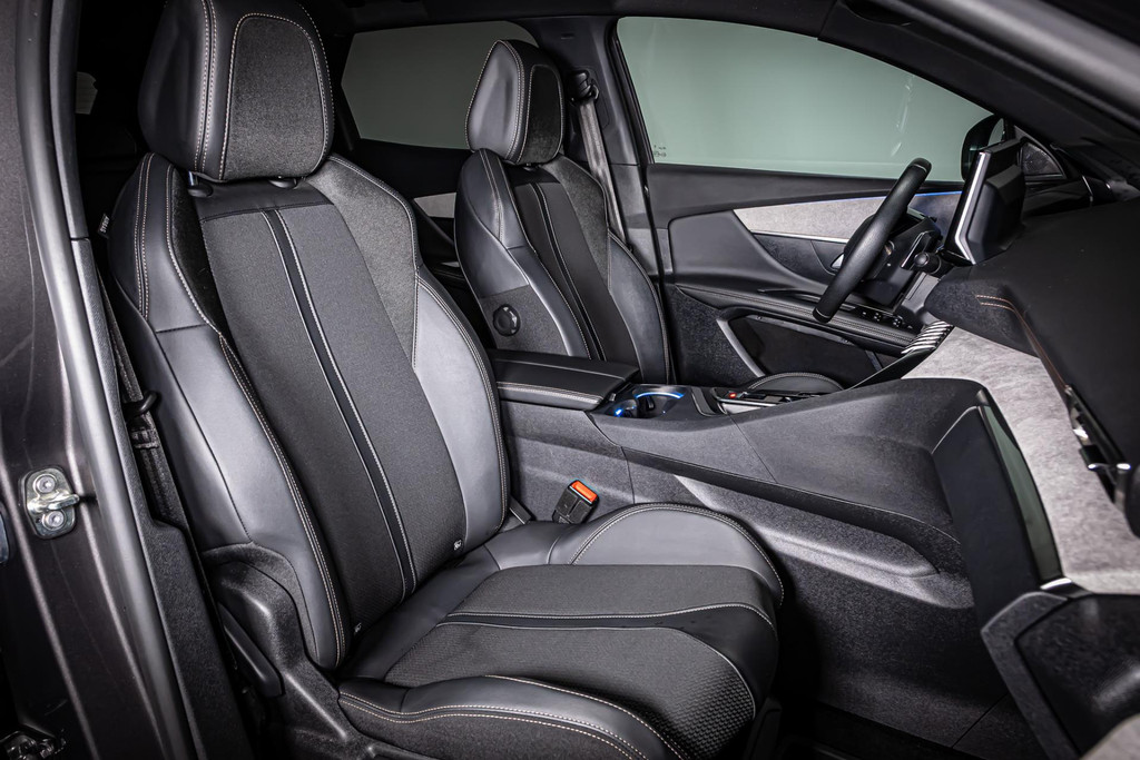 Peugeot 3008 1.2 PureTech GT I Apple carplay I Navi 50043133-17.jpg | Autobedrijf van Geel