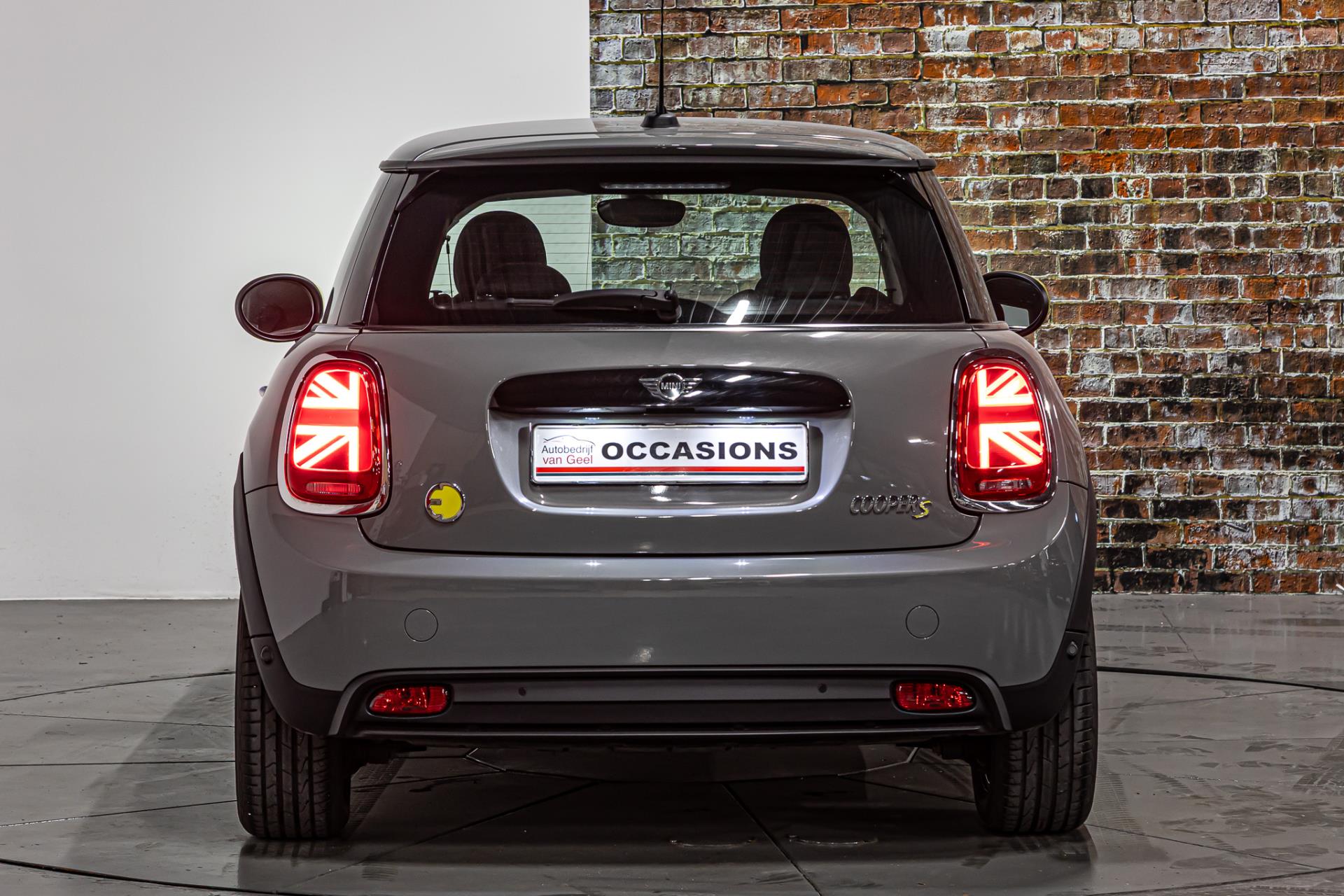 MINI Mini Electric Essential 33 kWh | Apple Carplay | Led | Stoelverwarming 50369043-13.jpg | Autobedrijf van Geel