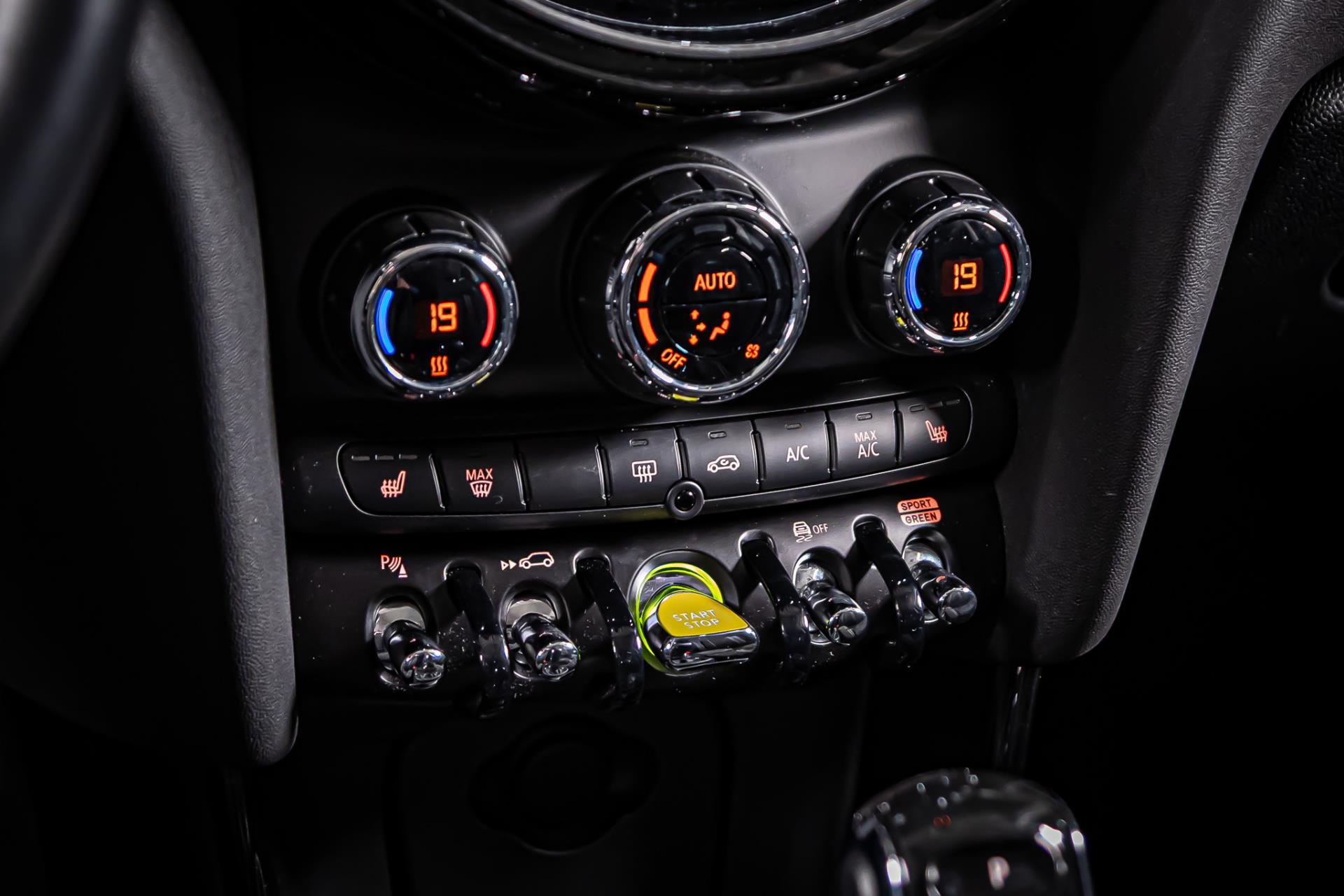 MINI Mini Electric Essential 33 kWh | Apple Carplay | Led | Stoelverwarming 50369043-25.jpg | Autobedrijf van Geel