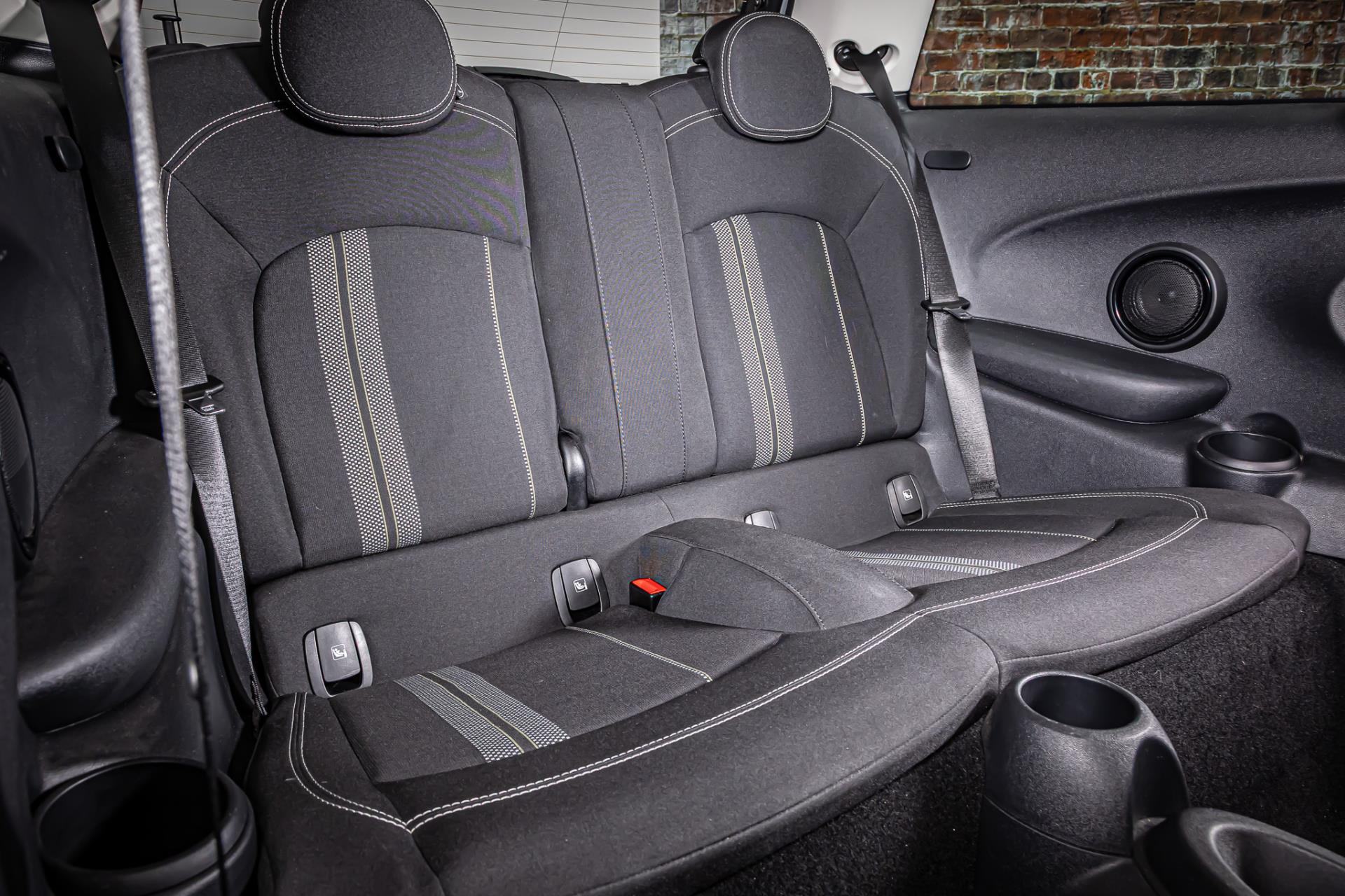 MINI Mini Electric Essential 33 kWh | Apple Carplay | Led | Stoelverwarming 50369043-39.jpg | Autobedrijf van Geel