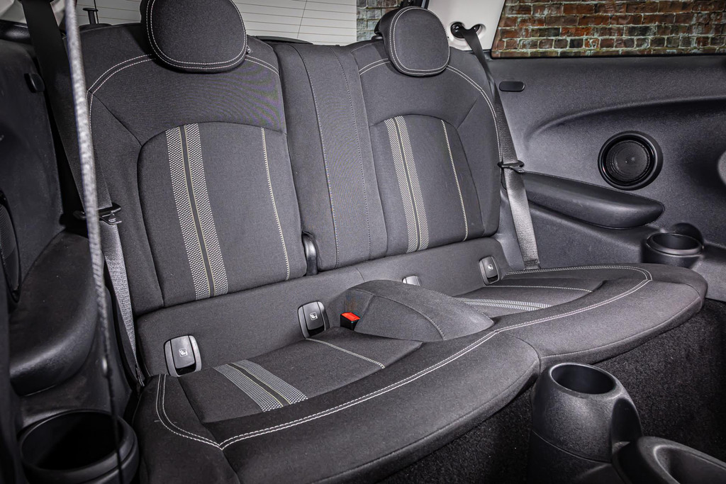 MINI Mini Electric Essential 33 kWh | Apple Carplay | Led | Stoelverwarming 50369043-39.jpg | Autobedrijf van Geel