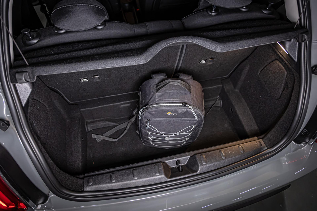 MINI Mini Electric Essential 33 kWh | Apple Carplay | Led | Stoelverwarming 50369043-40.jpg | Autobedrijf van Geel