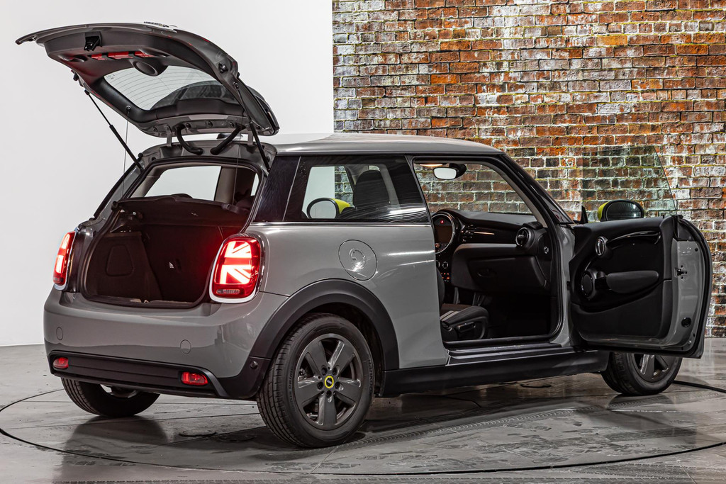 MINI Mini Electric Essential 33 kWh | Apple Carplay | Led | Stoelverwarming 50369043-8.jpg | Autobedrijf van Geel