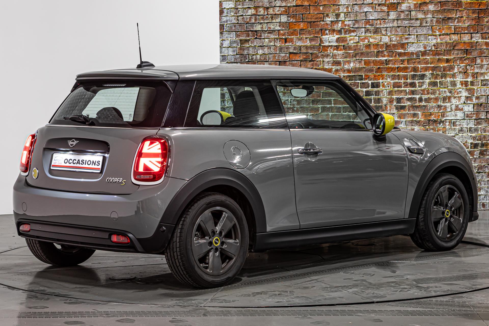 MINI Mini Electric Essential 33 kWh | Apple Carplay | Led | Stoelverwarming 50369043-9.jpg | Autobedrijf van Geel