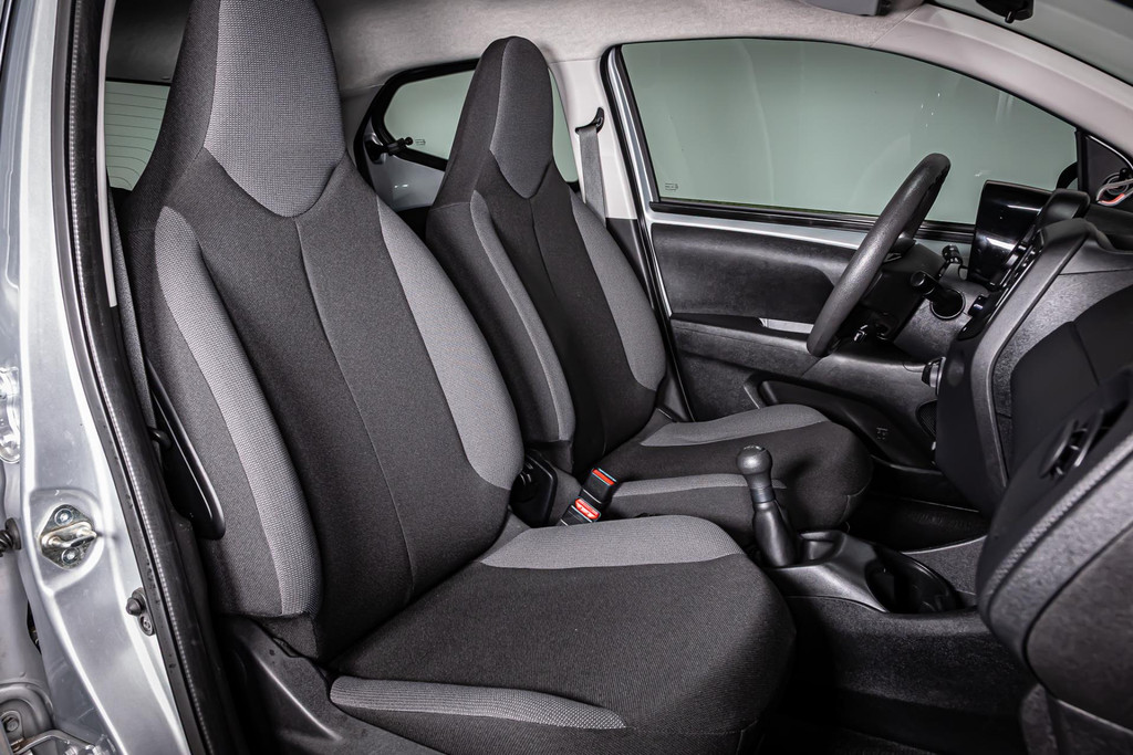 Toyota Aygo 1.0 VVT-i x-fun 50369135-2.jpg | Autobedrijf van Geel