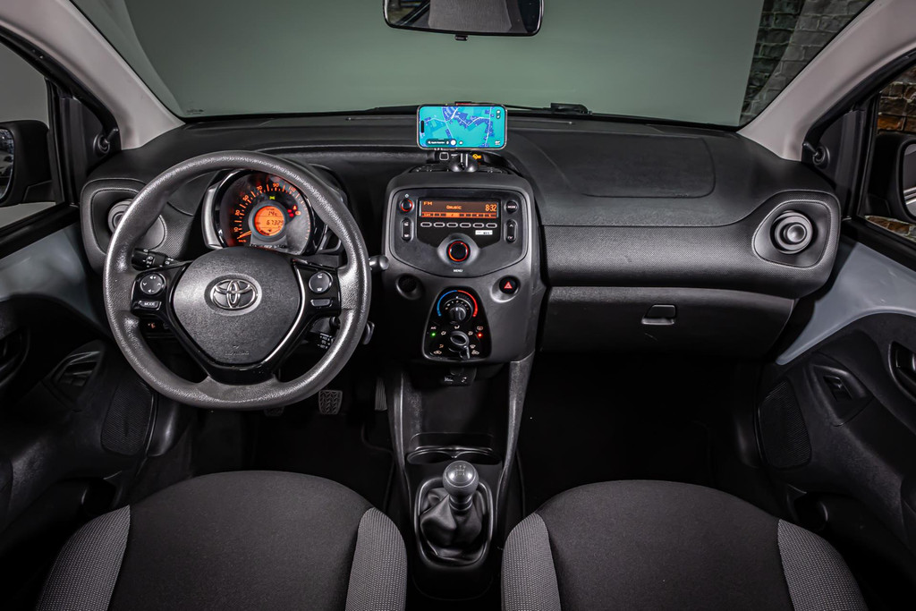 Toyota Aygo 1.0 VVT-i x-fun 50369135-20.jpg | Autobedrijf van Geel