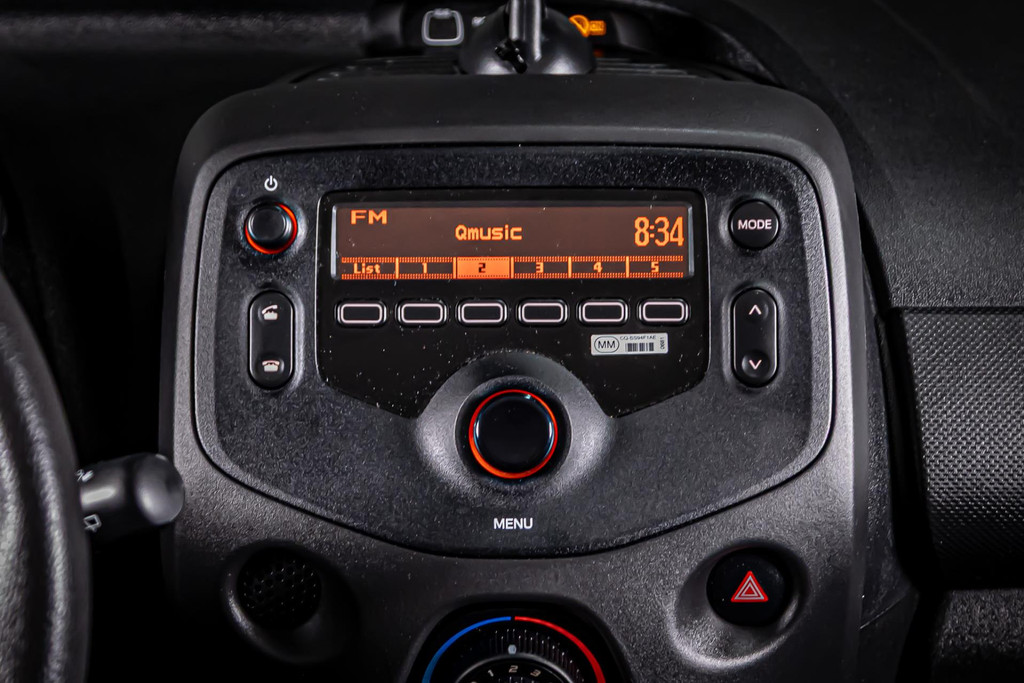 Toyota Aygo 1.0 VVT-i x-fun 50369135-25.jpg | Autobedrijf van Geel