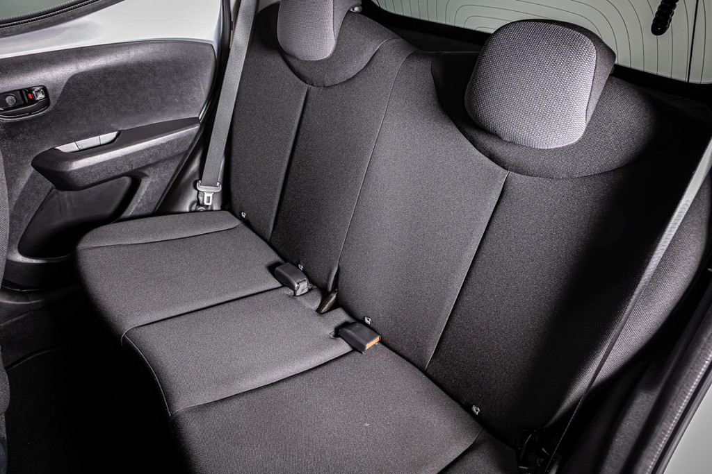 Toyota Aygo 1.0 VVT-i x-fun 50369135-30.jpg | Autobedrijf van Geel