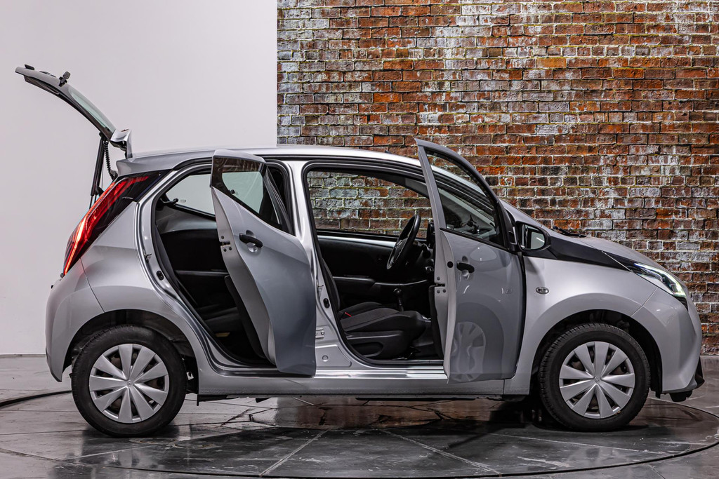 Toyota Aygo 1.0 VVT-i x-fun 50369135-6.jpg | Autobedrijf van Geel