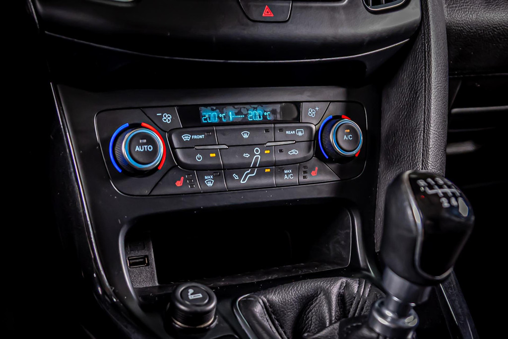 Ford FOCUS Wagon 1.5 Titanium 50376964-28.jpg | Autobedrijf van Geel