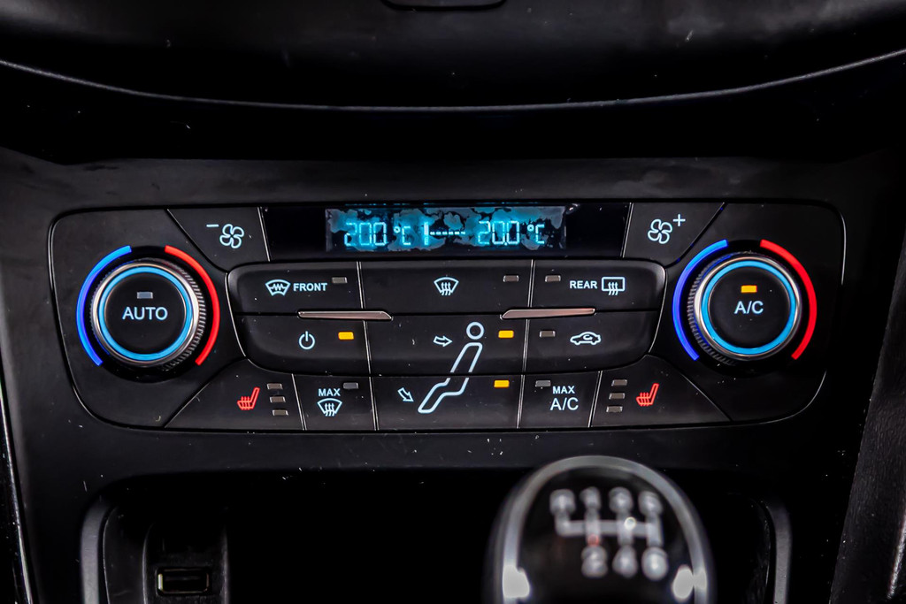 Ford FOCUS Wagon 1.5 Titanium 50376964-30.jpg | Autobedrijf van Geel