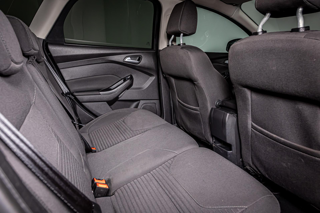 Ford FOCUS Wagon 1.5 Titanium 50376964-42.jpg | Autobedrijf van Geel