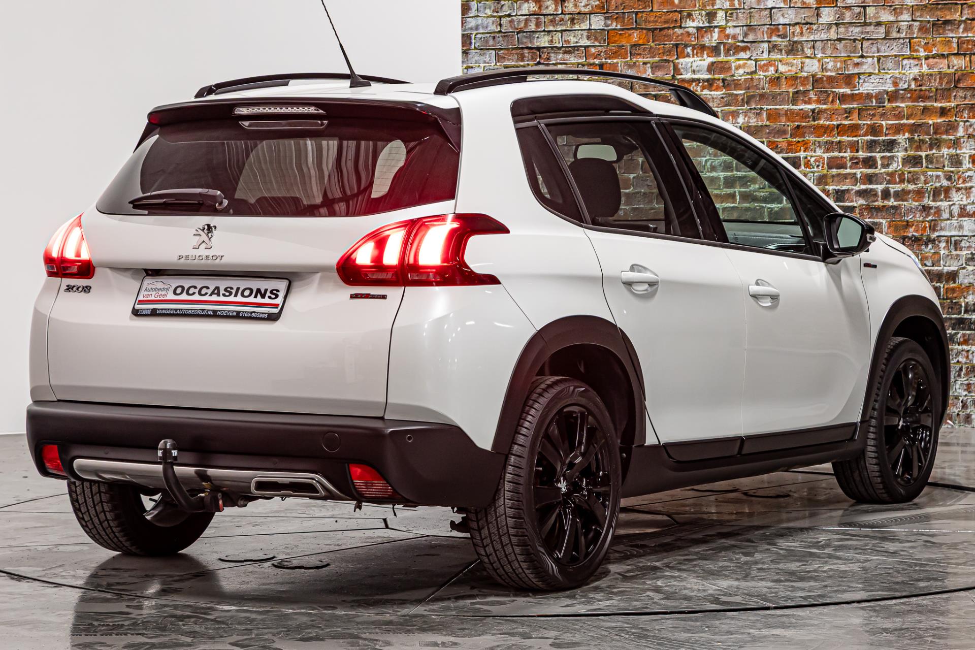 Peugeot 2008 1.2 PureTech GT-line | Apple Carplay | Trekhaak | Achteruitrijcamera 50392194-10.jpg | Autobedrijf van Geel