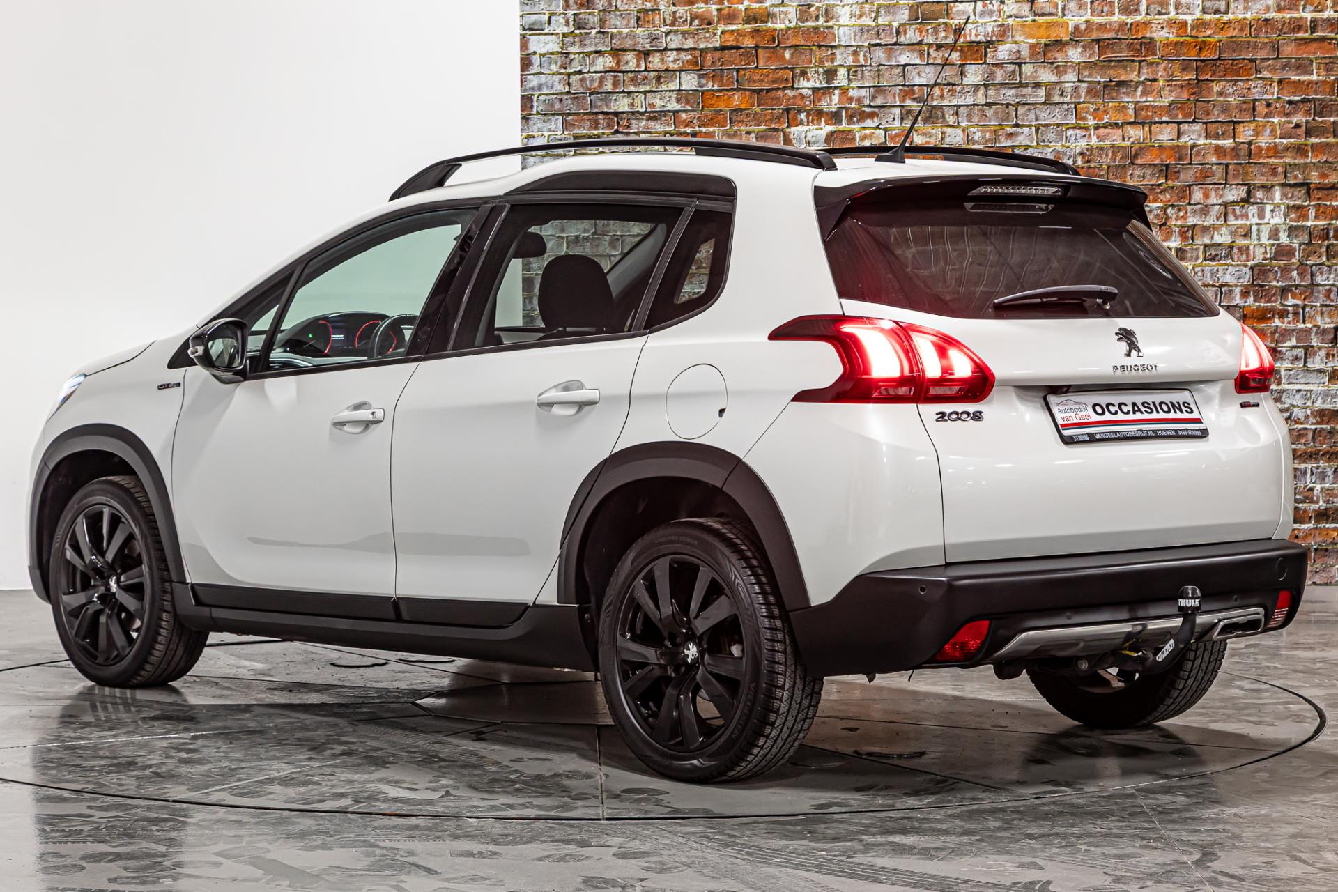 Peugeot 2008 1.2 PureTech GT-line | Apple Carplay | Trekhaak | Achteruitrijcamera 50392194-13.jpg | Autobedrijf van Geel