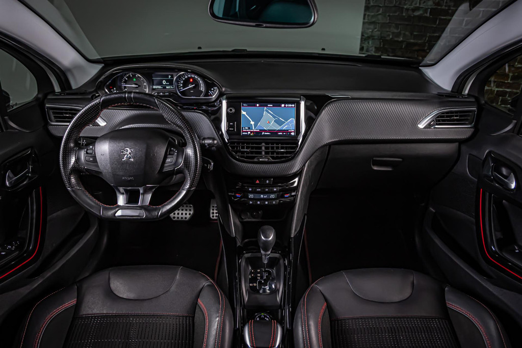 Peugeot 2008 1.2 PureTech GT-line | Apple Carplay | Trekhaak | Achteruitrijcamera 50392194-19.jpg | Autobedrijf van Geel