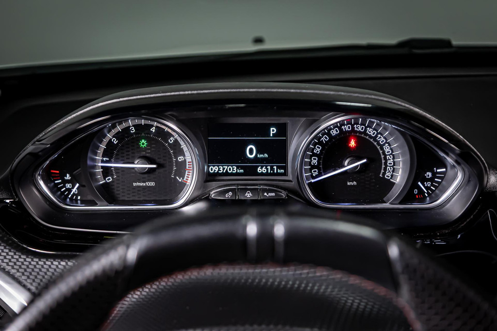 Peugeot 2008 1.2 PureTech GT-line | Apple Carplay | Trekhaak | Achteruitrijcamera 50392194-37.jpg | Autobedrijf van Geel