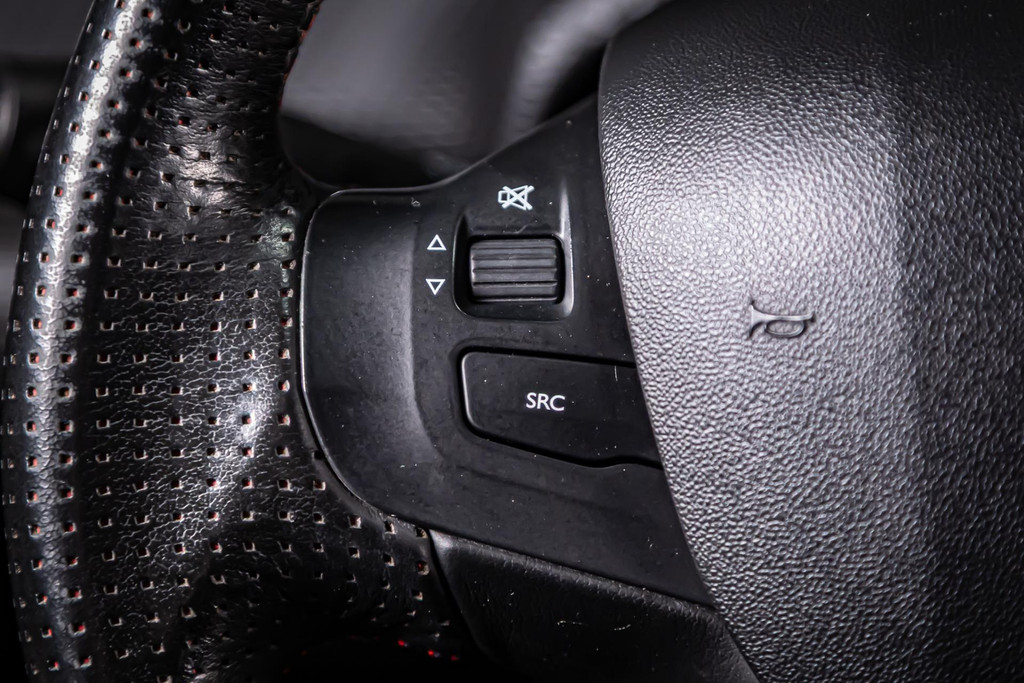 Peugeot 2008 1.2 PureTech GT-line | Apple Carplay | Trekhaak | Achteruitrijcamera 50392194-39.jpg | Autobedrijf van Geel