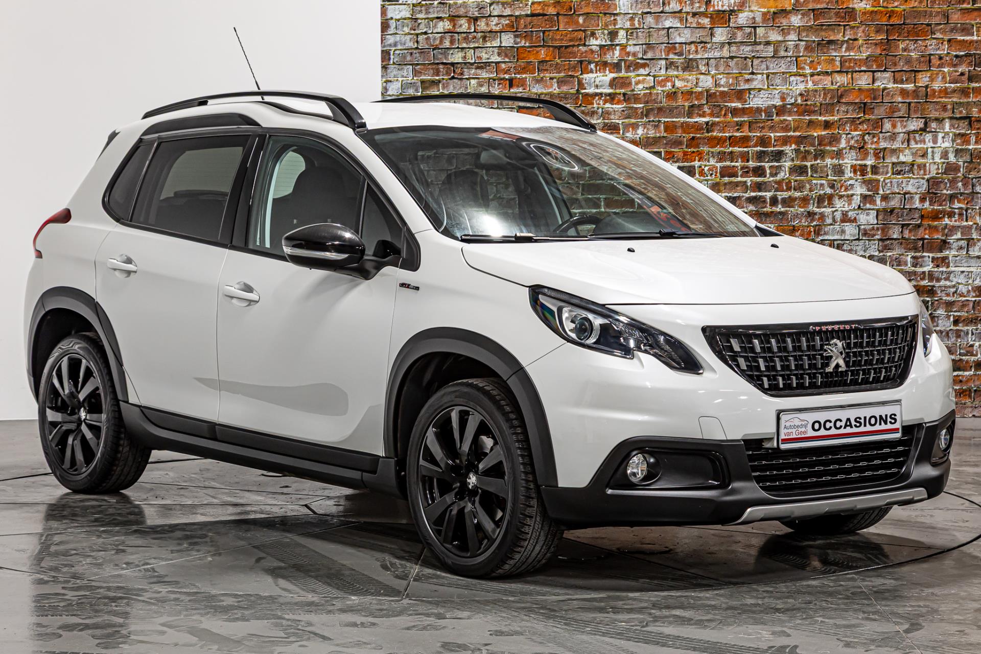 Peugeot 2008 1.2 PureTech GT-line | Apple Carplay | Trekhaak | Achteruitrijcamera 50392194-4.jpg | Autobedrijf van Geel